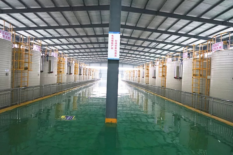 湖北棗陽(yáng)全釩液流電池光儲(chǔ)用一體化電站項(xiàng)目首期竣工投運(yùn)(圖1)